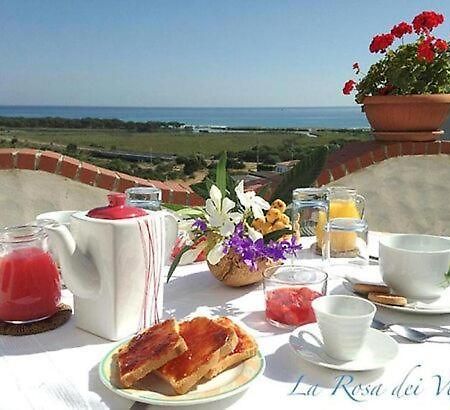 La Rosa Dei Venti Bed & Breakfast La Caletta Exterior photo