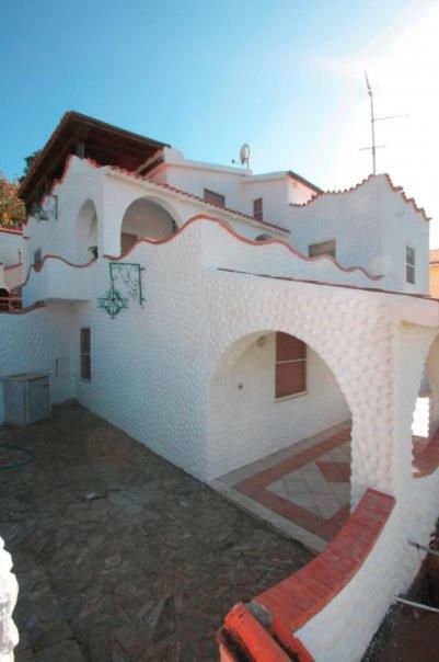La Rosa Dei Venti Bed & Breakfast La Caletta Exterior photo